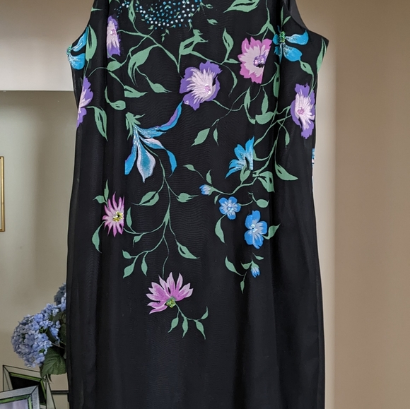 Dress - Picture 5 of 6